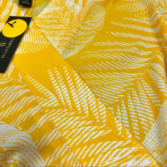 WORTHINGTON yellow palm print top - Picture 3 of 7